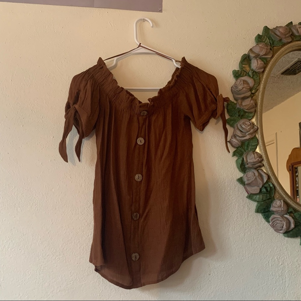 Lily White off-shoulder brown blouse